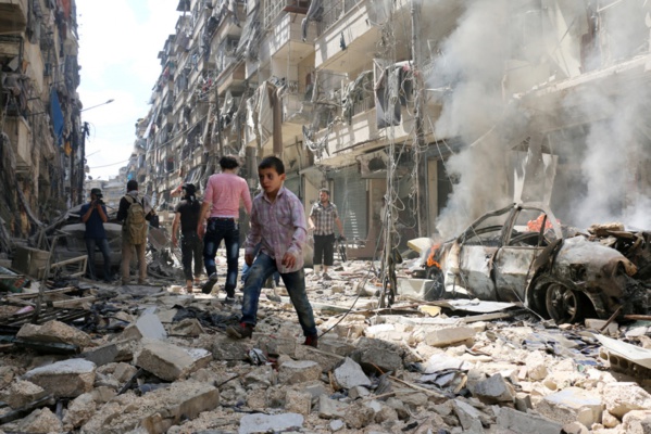 La bataille d'Alep se poursuit, dans les airs et au sol