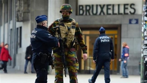 Deux policiers belges agressés, la piste terroriste évoquée