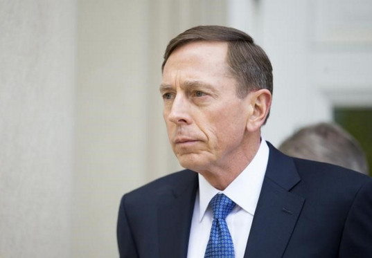Trump va rencontrer Petraeus, l'envisage au département d'Etat