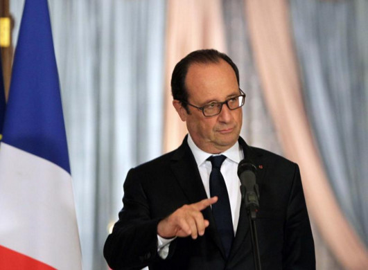 France: le président Hollande annonce qu'il se rendra lundi en Irak