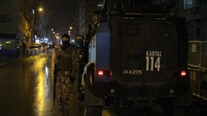 Une roquette manque le quartier-général de la police à Istanbul