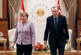 Pratiques "nazies" : Erdogan a "dépassé une limite" selon Berlin