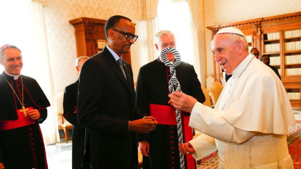 Paul Kagame reçu par François le 20 mars