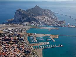 Londres ne cèdera "jamais" la souveraineté sur Gibraltar sans accord de la population (May)