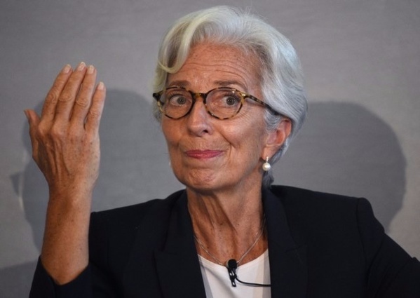 La reprise s'installe, le temps des réformes est venu (Christine Lagarde)