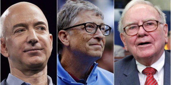 Bezos, Gates et Buffet (de gauche à droite)