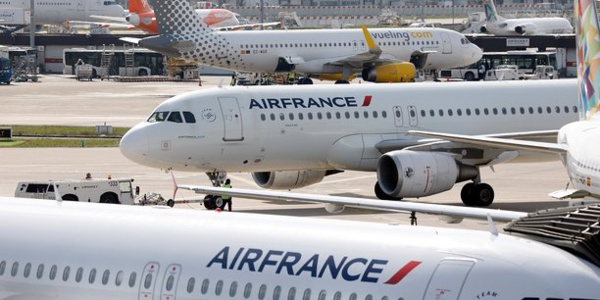 Conflit salarial à Air France: 4 grèves supplémentaires en avril