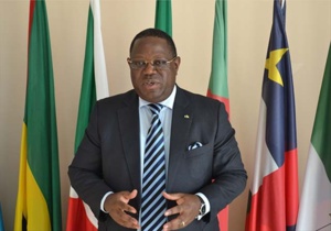 Gabon: le Premier ministre Emmanuel Issoze Ngondet reconduit dans ses fonctions (officiel)