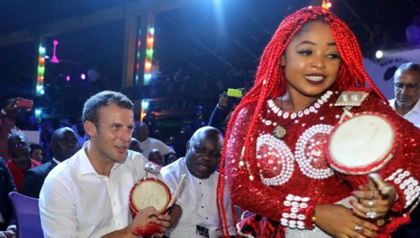 Emmanuel Macron le 3 juillet au Shrine Club de Lagos