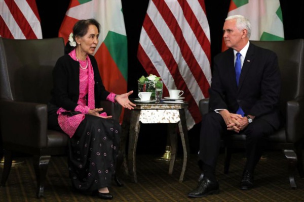 Les violences contre les Rohingyas sont "inexcusables", dit Pence à Aung San Suu Kyi