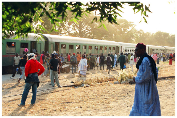 Koki : le candidat Macky Sall inaugure l’ancienne gare ferroviaire réhabilitée à cent (100) millions de francs CFA.