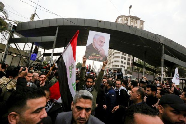 Vaste procession funéraire en Irak pour le général iranien Soleimani