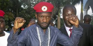 OUGANDA : la police arrête l'opposant Bobi Wine lors d'une réunion publique