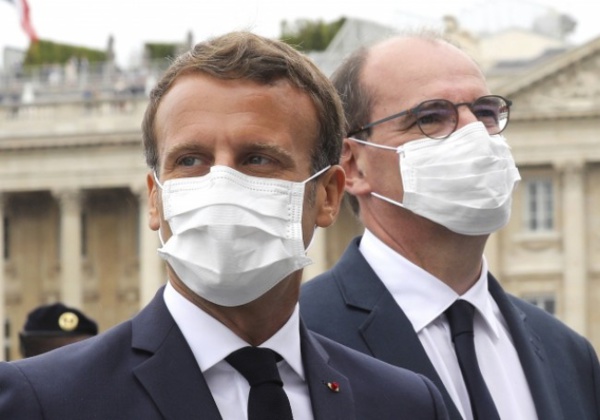 Macron va rendre obligatoire le masque dans les lieux publics clos