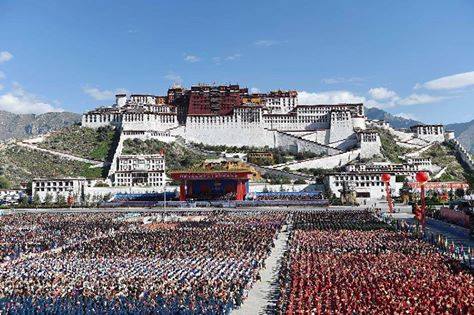 La Chine développe un programme de travail de masse au Tibet