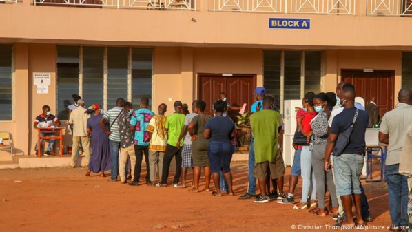 «Exemple de démocratie», le Ghana élit son président