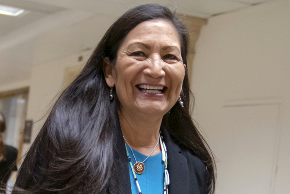 Département de l’Intérieur : Deb Haaland, première Autochtone au sein d’un cabinet américain