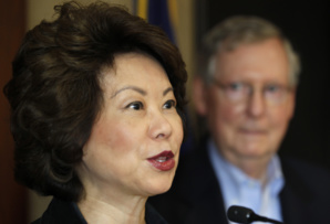 Elaine Chao et Mitch McConnell, chef des Républicains au Sénat