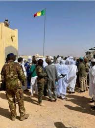 Le drapeau malien flotte à Kidal, un pas vers la paix