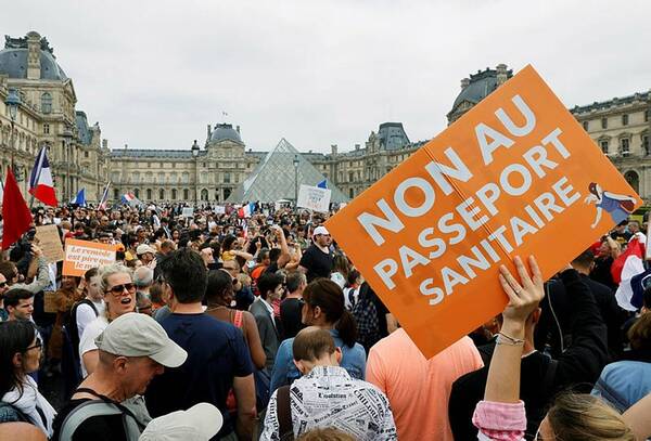 Manifestations contre le pass sanitaire : quelque 204 090 personnes sont descendues dans la rue, selon le ministère de l'Intérieur