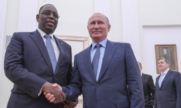 Le Président Macky Sall sollicite auprès de Vladimir poutine un « cessez-le-feu durable en Ukraine »