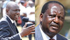 William Ruto (g) et Raila Odinga