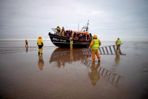 Traversées illégales de la Manche - Londres veut accélérer les expulsions d'Albanais