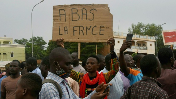 Au Niger, manifestation pour le départ des armées françaises