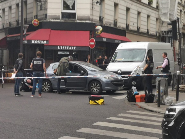 Refus d'obtempérer à Paris: un automobiliste tué, deux policiers en garde à vue