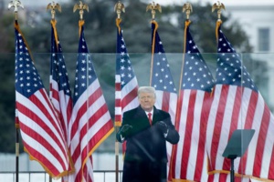 Assaut du Capitole - La Commission du 6-Janvier recommande des poursuites contre Trump