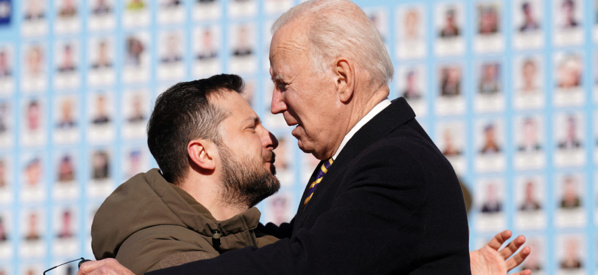 Ukraine : Joe Biden débarque à Kiev par surprise et rencontre Volodymyr Zelensky