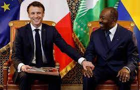 Emmanuel Macron et Ali Bongo à Libreville le 2 mars 2023