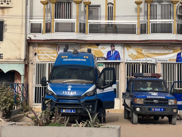 La gendarmerie empêche une conférence de presse de la coalition Yewwi Askan Wi