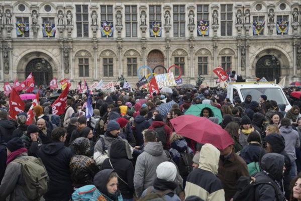 Réforme des retraites en France - Le Conseil constitutionnel valide l’essentiel du projet et rejette tout référendum