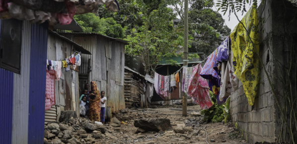 Mayotte: derniers préparatifs avant des expulsions dans un bidonville