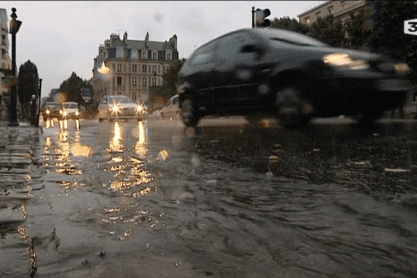 Une vague d'orages traverse la France, entrainant inondations et coupures de courant