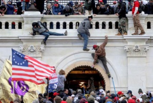 Trump se dit directement visé dans l'enquête pénale sur l'assaut du Capitole