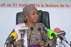 La journaliste Samira Sabou