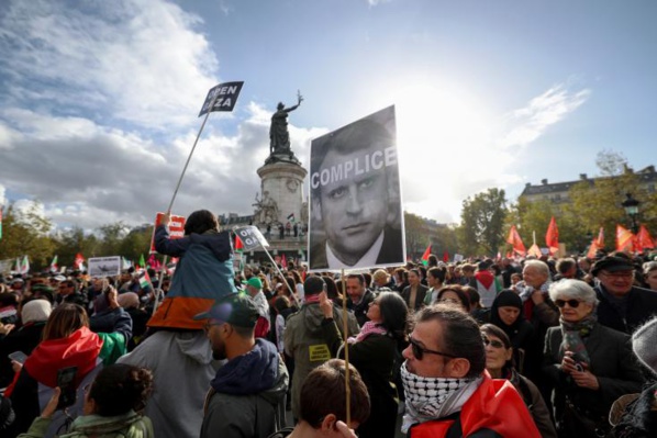 A Paris, plusieurs milliers de personnes pour dire "stop au massacre à Gaza"