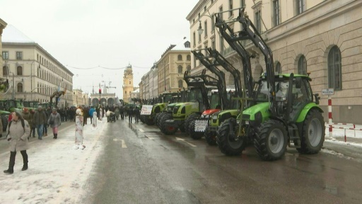 Grève ferroviaire et agriculteurs en colère paralysent l'Allemagne