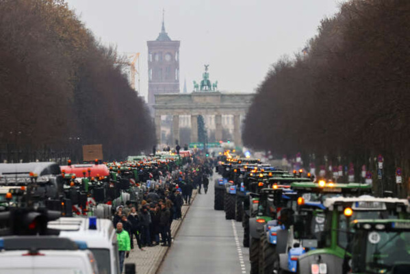 Les agriculteurs achèvent à Berlin une semaine de mobilisation massive