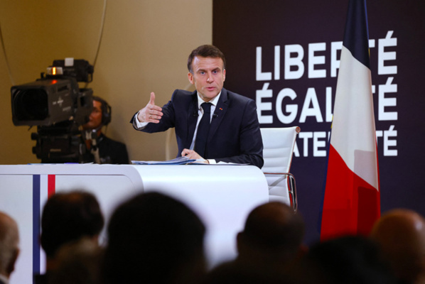 Macron annonce des mesures pour « une France plus forte et plus juste »