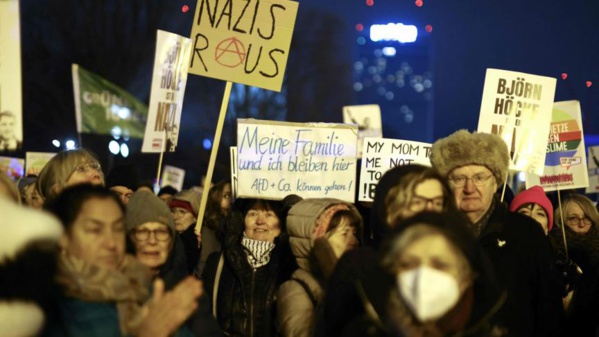 En Allemagne, plus de 50 000 personnes manifestent contre l'extrême droite raciste et les réseaux néo-nazis