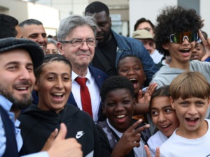 Val-de-Marne: Jean-Luc Mélenchon finit la campagne dans des quartiers populaires