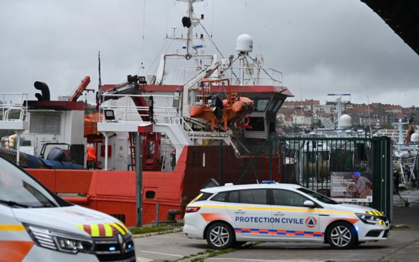 France - Quatre migrants meurent dans la Manche, des dizaines de rescapés