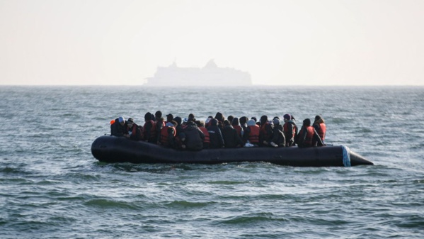 Des migrants sur la Manche