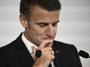 France - Les élections législatives ont-elles "été volées" comme le dit Mélenchon ? Ces chiffres accablants pour Emmanuel Macron