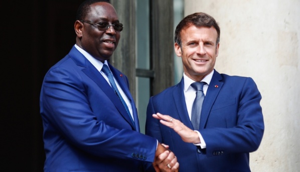 Macky Sall (g) et Emmanuel Macron, celui qui l'avait nommé à la tête du 4P