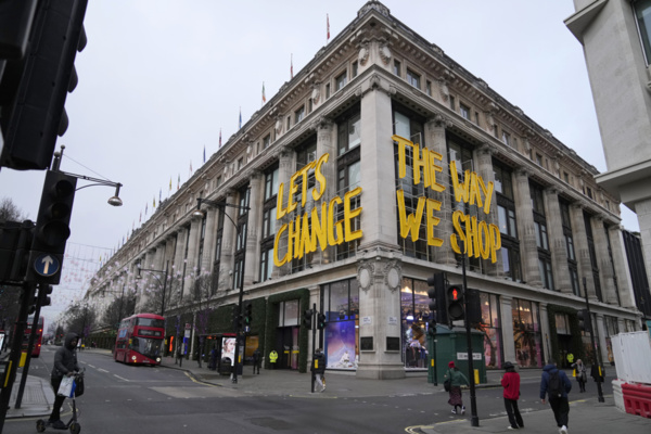 Le fonds souverain saoudien acquiert 40% des grands magasins de luxe Selfridges