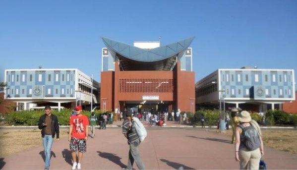 Une vue de la BU (Bibliothèque universitaire) de l'Université  Cheikh Anta Diop de Dakar